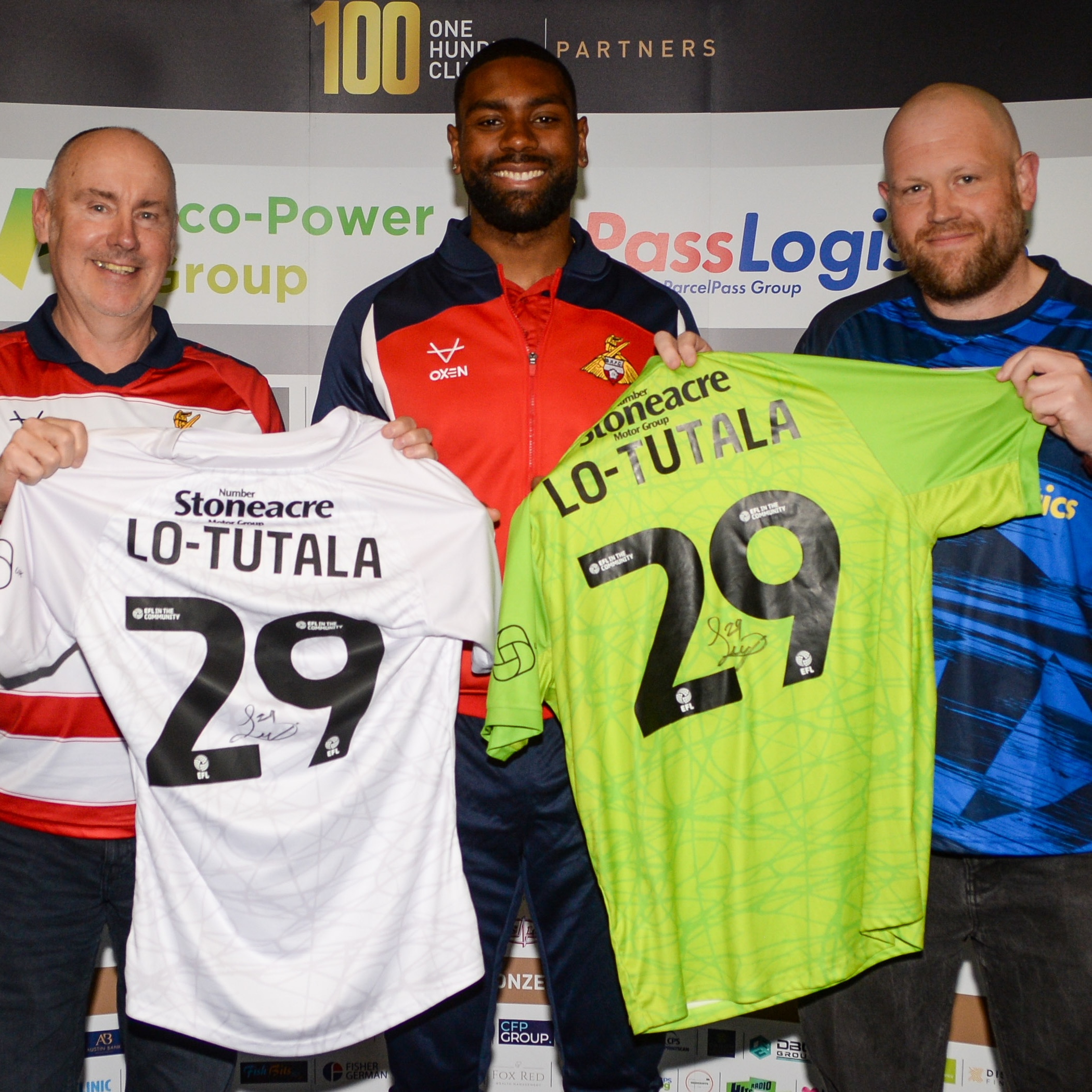 Lo-Tutala with Don Valley Pest Management team and branded shirts