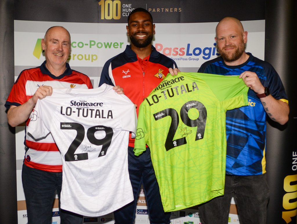 Lo-Tutala with Don Valley Pest Management team and branded shirts